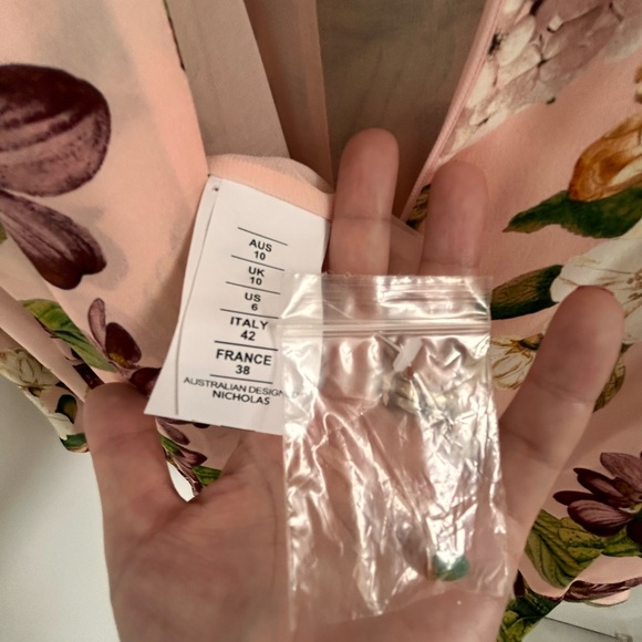 NW/oT Nicholas silk romper. Flower pattern. - Picture 5 of 6